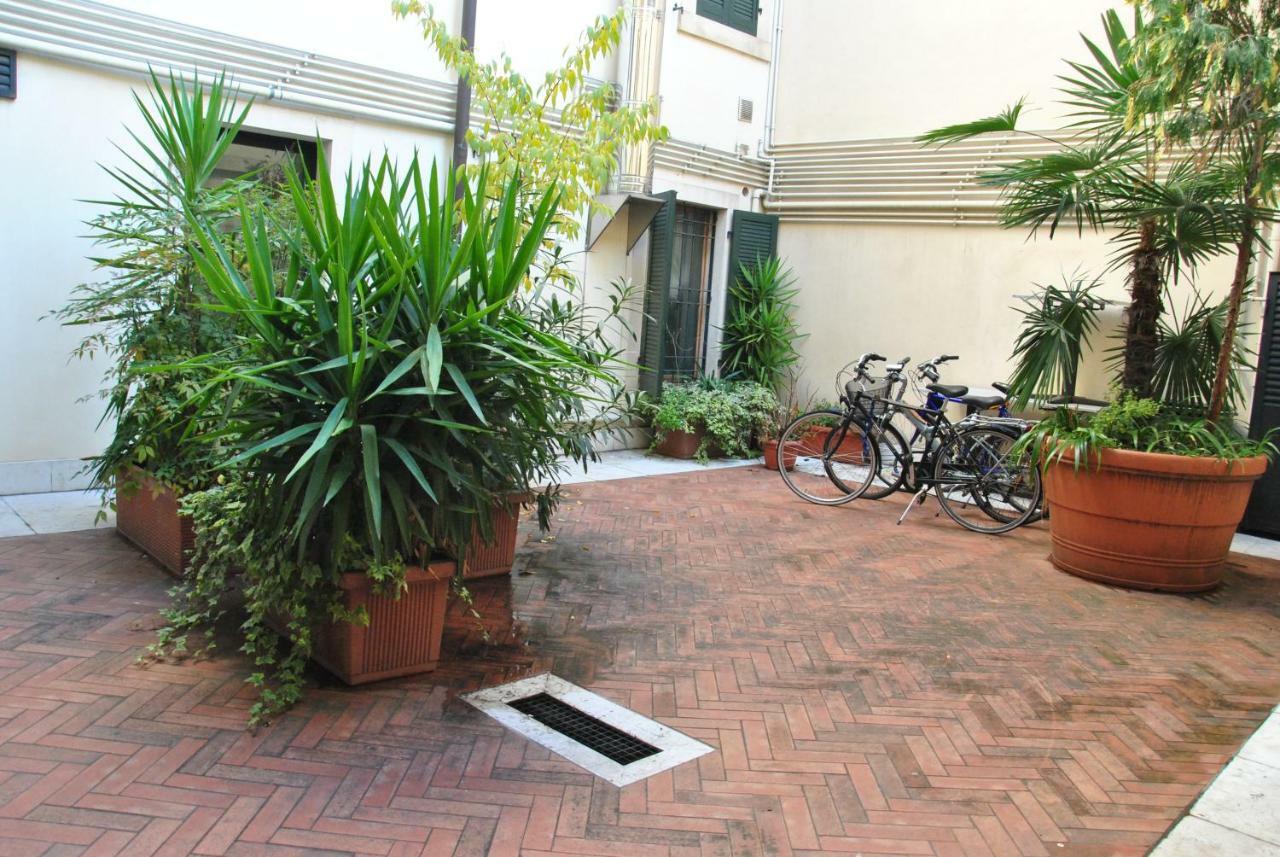 Verona Relais + Private Parking Eksteriør billede